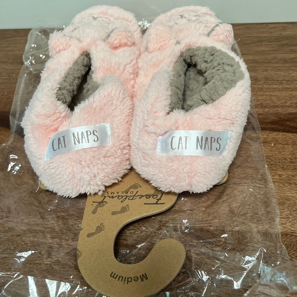 NWT FACEPLANT DREAMS CAT NAPS FOOTSIES SZ MEDIUM - Picture 3 of 7
